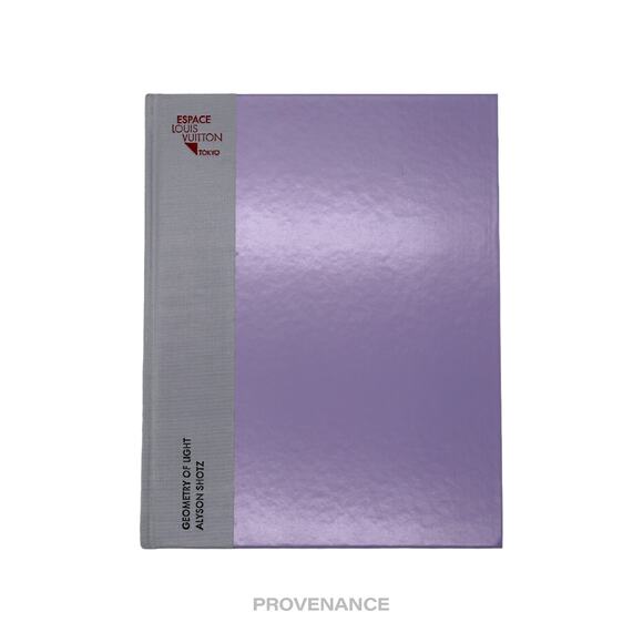 🔴 Louis Vuitton GEOMETRY OF LIGHT Espace Art Book - Picture 1 of 8